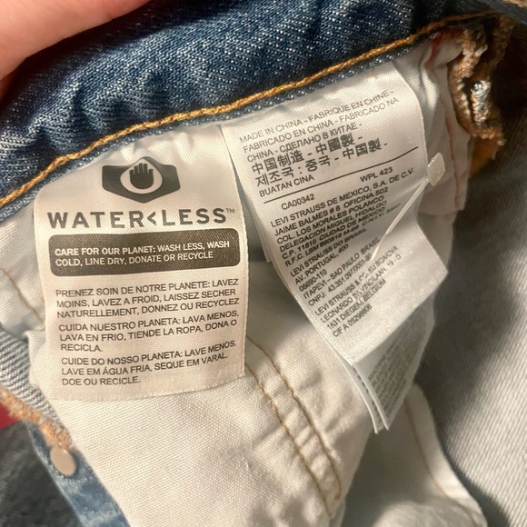 Levi's 501 Straight Leg Logo Tape Jean - Picture 9 of 12